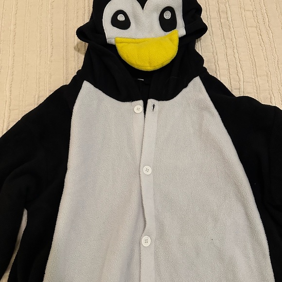 Penguin Onesie - Picture 3 of 4